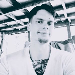 Meet your Posher, Travis